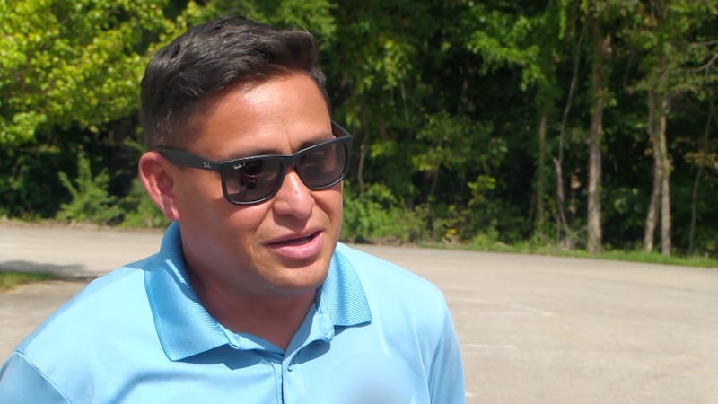 Ricardo Contreras, el hombre que llamó al 911 para alertar a las autoridades y que terminó con...