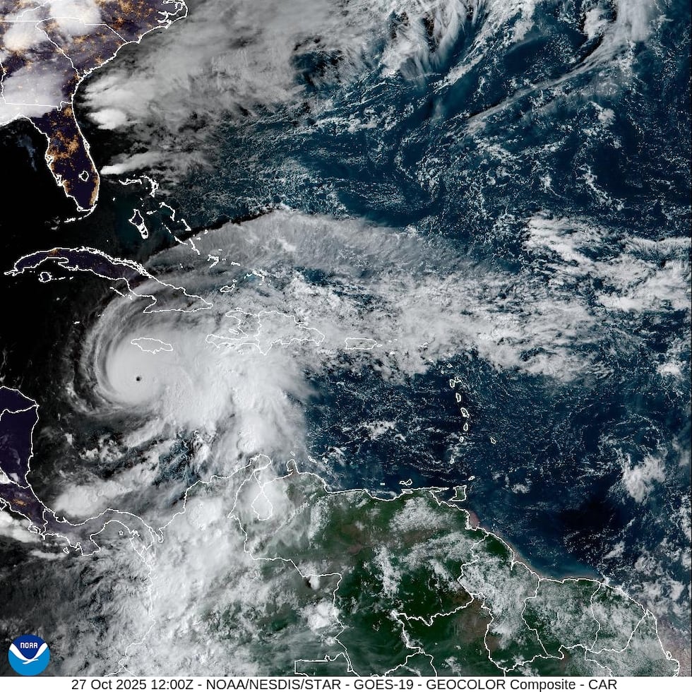 Melissa se convierte en un monstruoso huracán de categoría 5